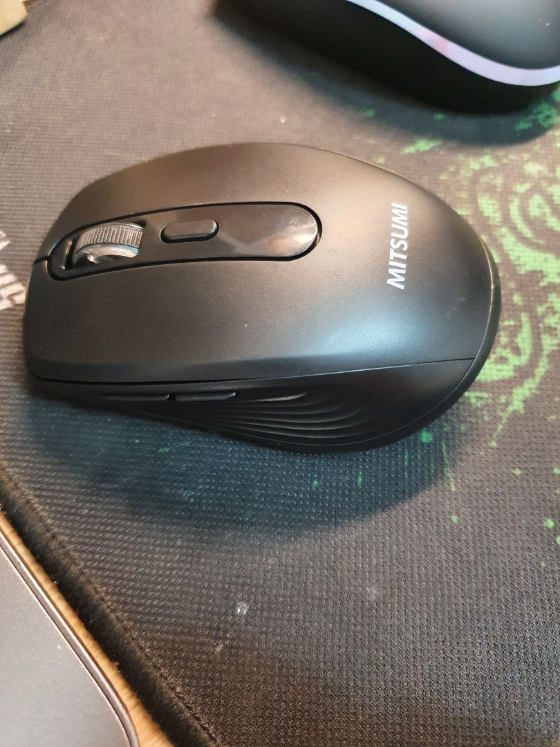 mua chuột mới mà giao hàng ĐÃ QUA SỬ DỤNG xước xát, khay đựng phin đã có dấu hiệu rỉ sét, quá thất vọng với shop này