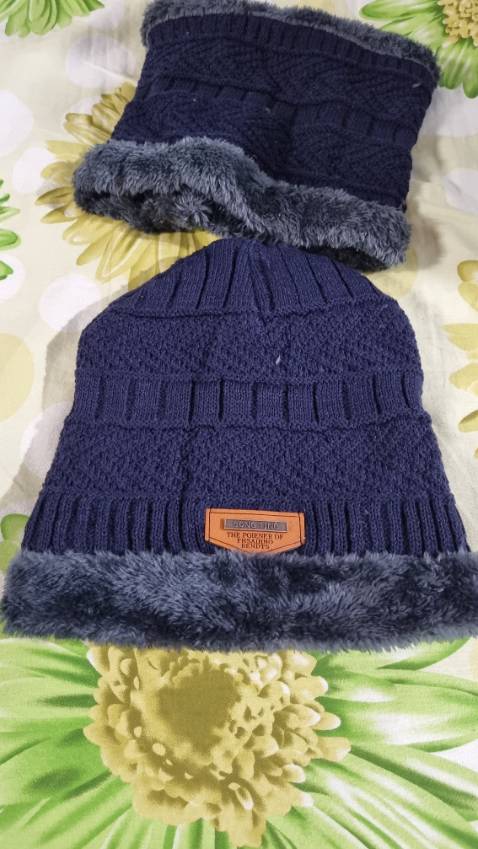 Đẹp, ấm, lông lót bên trong mền mịn.Nói chung là rất ưng nha. Hy vọng khi xài hok bị giãn nhiều. Thanks Shop và Tiki!