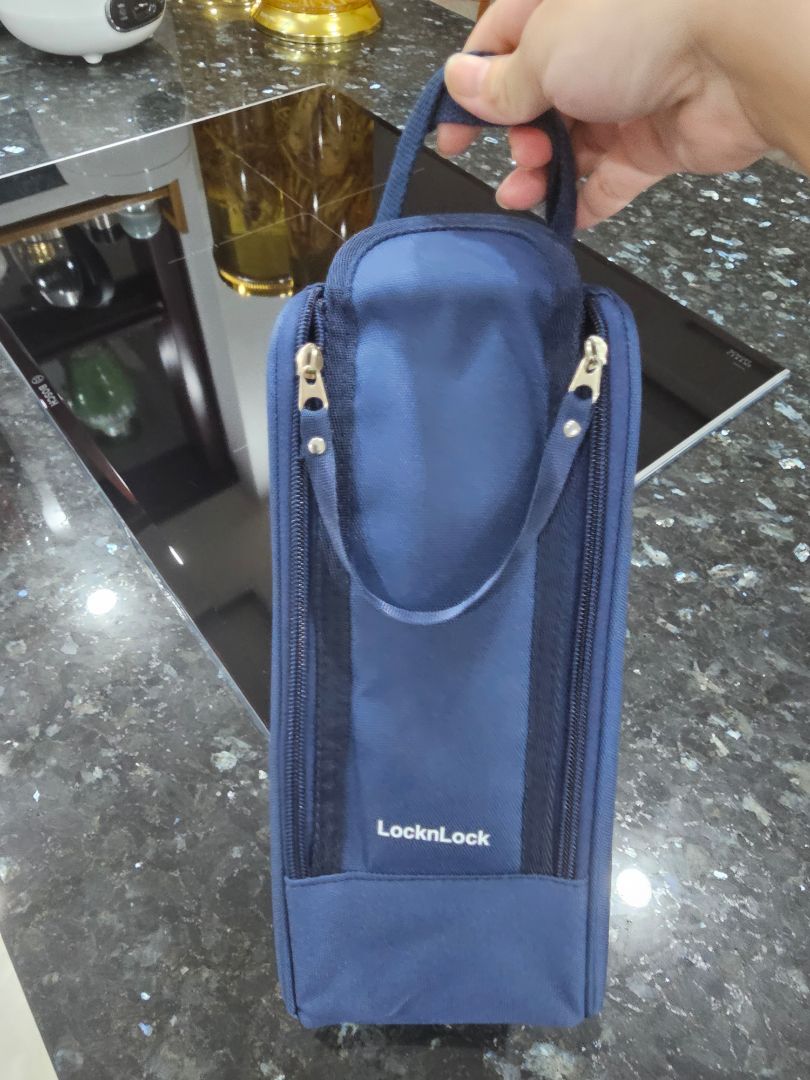 đẹp, không có mùi nhựa