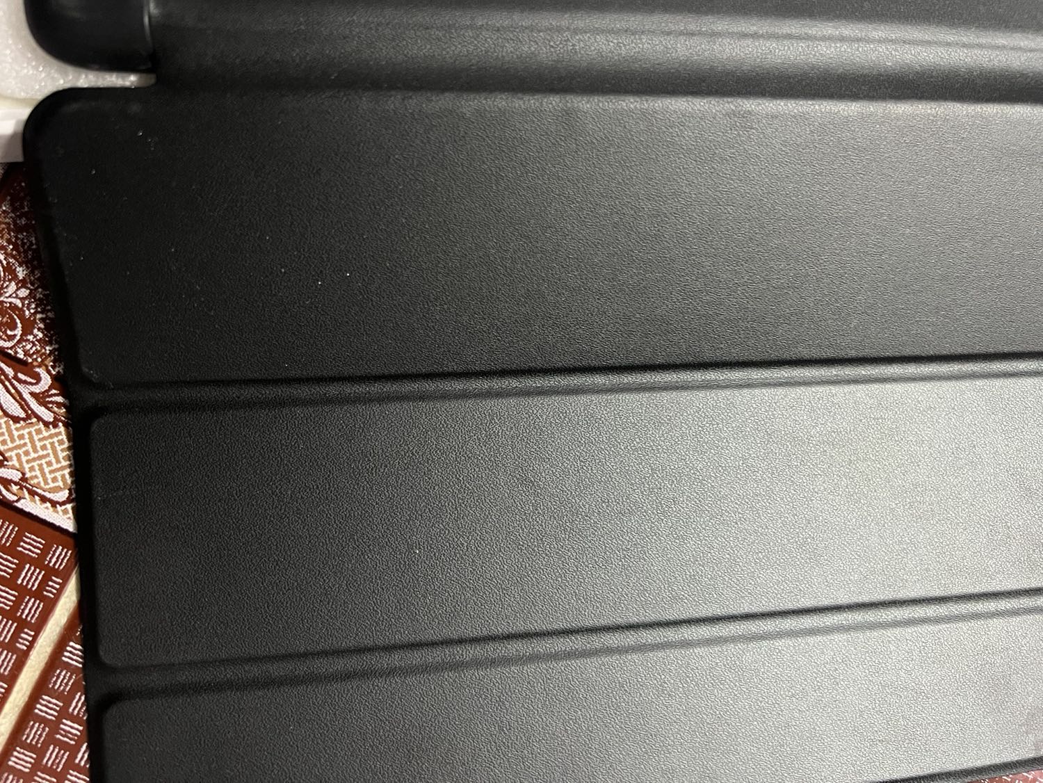 Sp bụi dơ và có dấu hiệu đã qua sd trước đó .rất thất vọng và ko đáng với số tiền mua sp