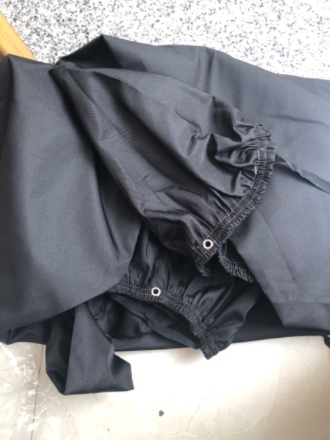 Minh Dat ao  Han Quoc mau xam sao lai gui mau den khong biet co dung hang khong