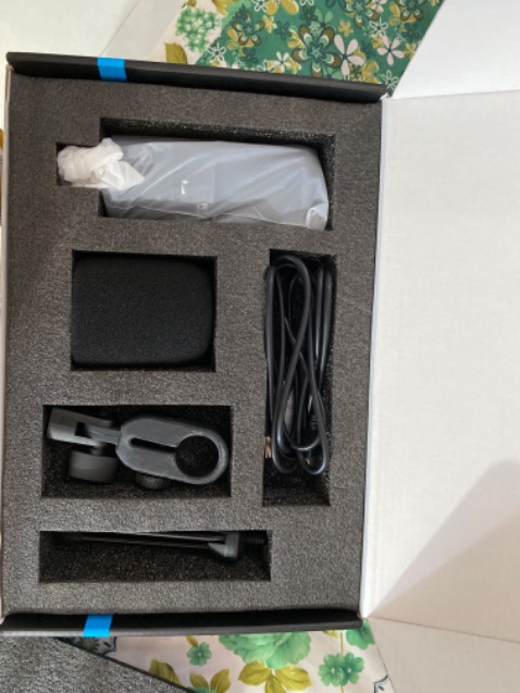 Giao nhanh dùng tốt thu âm tiếng trong, rõ ràng. Để cách khoảng 15-20cm thu âm là ok.