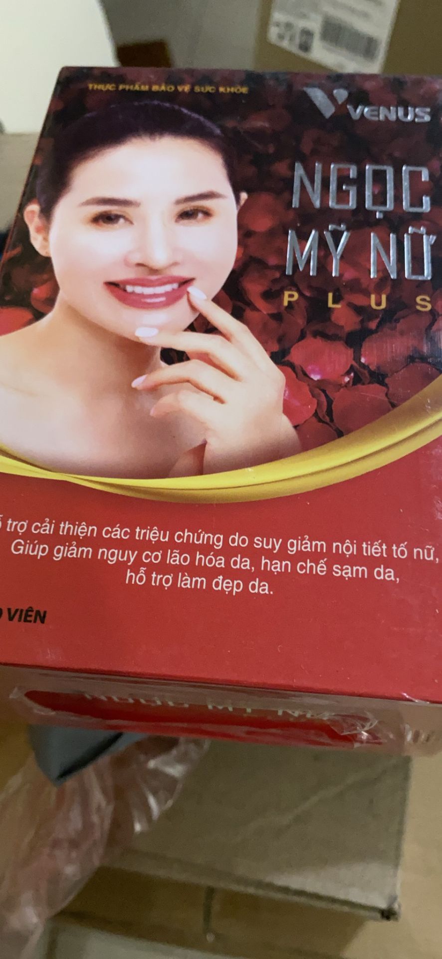 m mua giúp chị bạn cùng công ty.vì thấy m dạo này da dẻ hồng hào tươi tắn hơn TRC c hỏi có bí quyết gì ko.m đã cs với chị về ngọc mỹ nữ .thế là shop lại có thêm một khách hàng thân thiết nữa nhé m mua giúp chị bạn cùng công ty.vì thấy m dạo này da dẻ hồng hào tươi tắn hơn TRC c hỏi có bí quyết gì ko.m đã cs với chị về ngọc mỹ nữ .thế là shop lại có thêm một khách hàng thân thiết nữa nhé