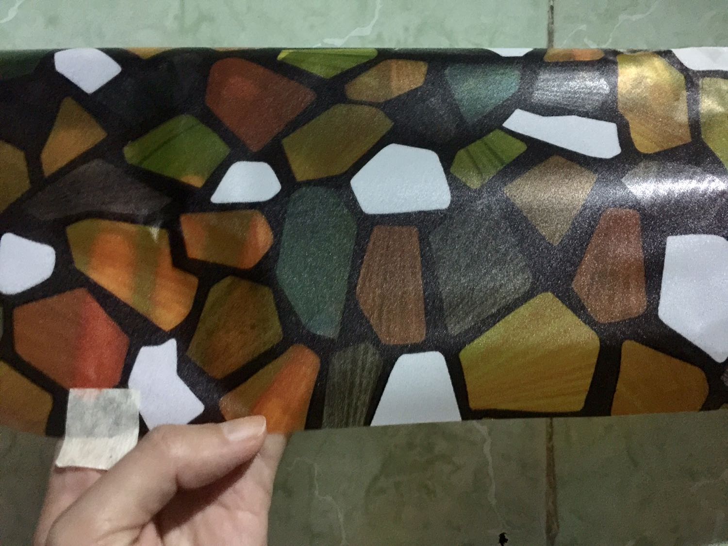 Chất lượng sản phẩm đúng như mô tả, độ phủ mờ tốt, shop giao đủ mét. Uy tín. Giá rẻ. Giao hàng đúng thời gian tiki gửi *** hẹn. Luôn tin tưởng hàng hoá và ủng hộ shop trên tiki