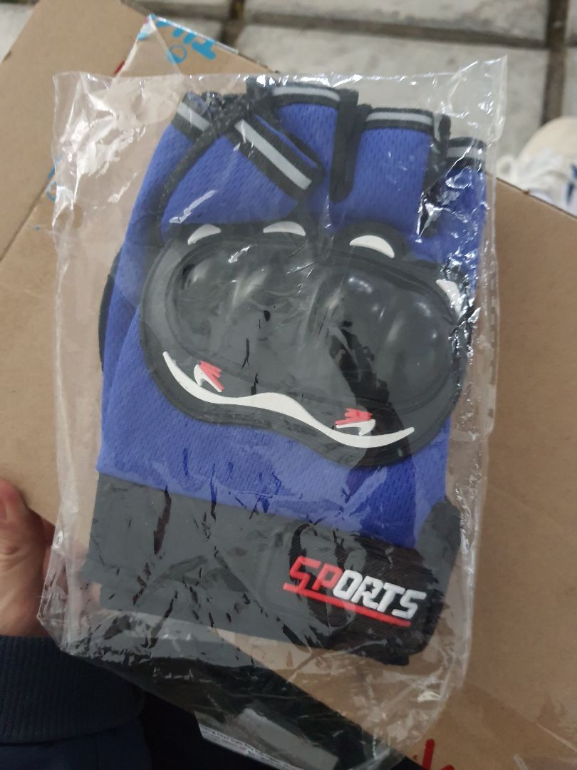 quá đẹp, vải êm, có lớp da chống trượt mặt dưới. hàng mới lắm