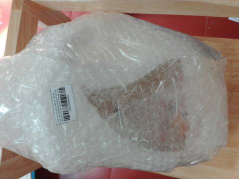 Nước rửa chén mùi thơm nhẹ, rửa bát thấy khá sạch. Tuy giá thành hơi cao so với sp hóa chất thông thường nhưng dùng an toàn cho sức khỏe và có thể yên tâm để rửa đồ cho bé. Sẽ tiếp tục ủng hộ Ecocare