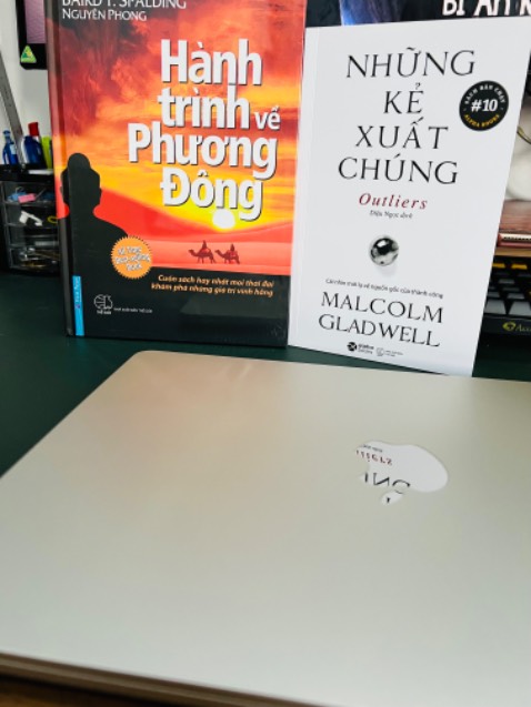 Sách đẹp, bọc kỹ, giá tốt hơn các nơi khác. Giúp hiểu hơn về các vấn đề tâm linh