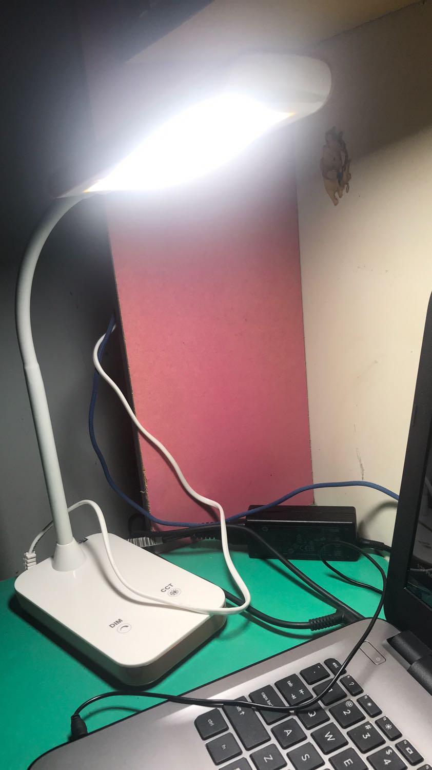 Chuyển được nhiều chế độ vàng trắng sáng nhiều sáng ít
Ủng hộ hàng VN