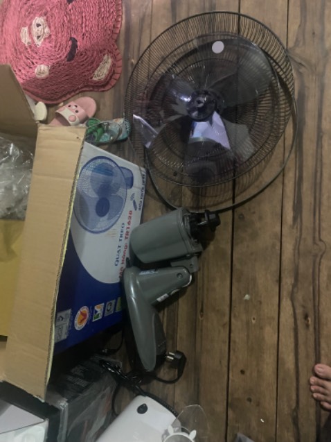 Giao nhanh, đóng gói rất kỹ, kèmnpi  cho remote, nhà bán tận tâm, quạt rất êm