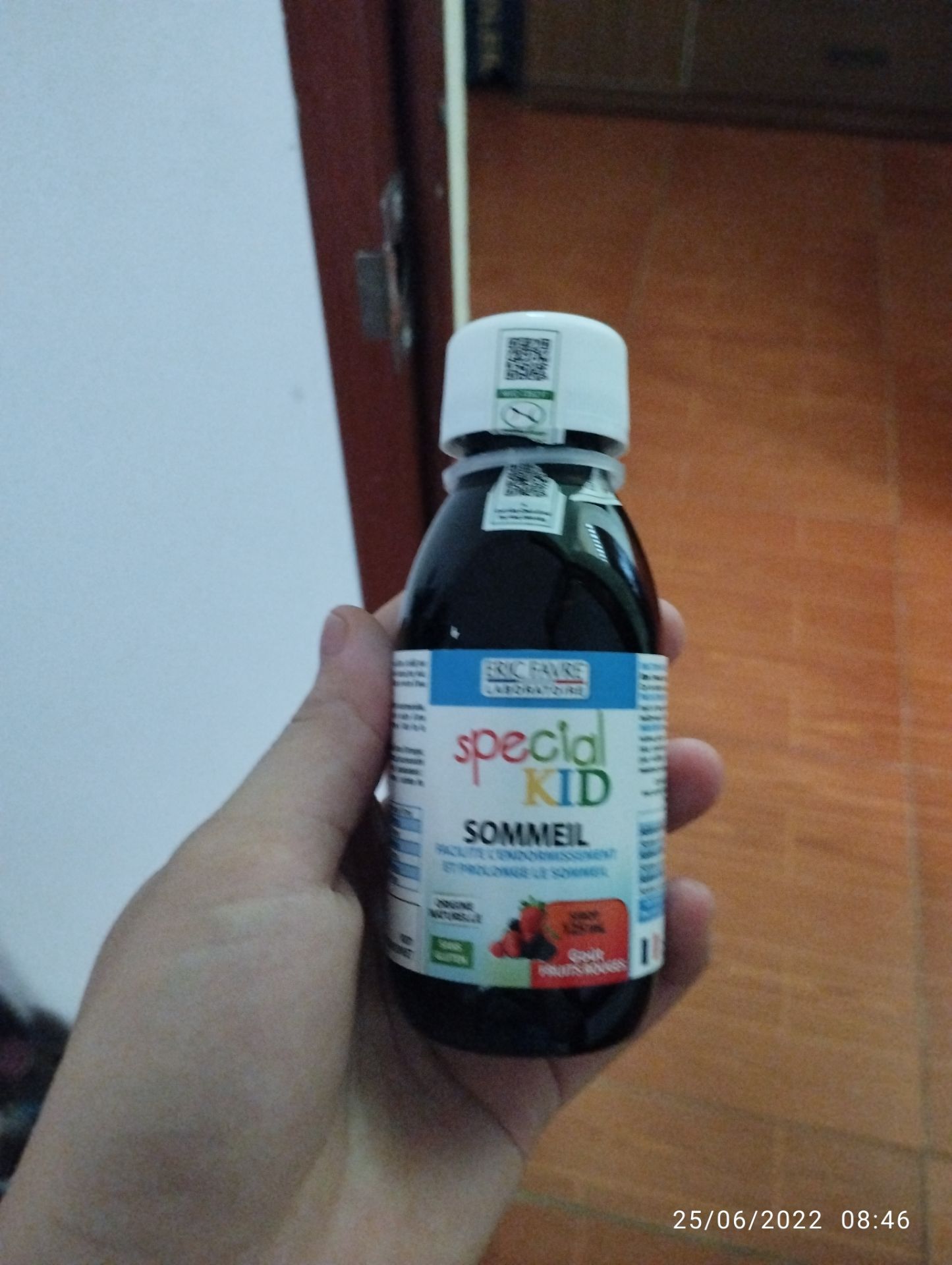 đóng gói cẩn thận, được tặng thêm cốc, vị ngọt bé dễ uống, mới dùng nên chưa biết tác dụng ra sao