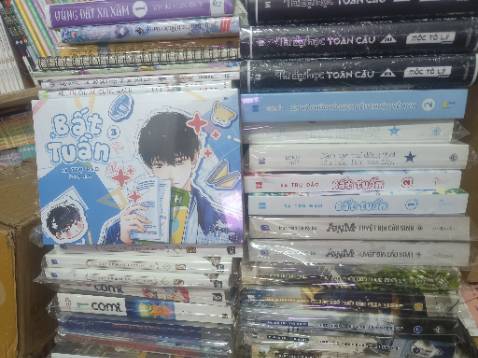 Sách mới nguyên seal, đầy đủ phụ kiện, shop đóng gói chu đáo, bọc chống sốc cẩn thận, giao hàng nhanh, vote 5 sao