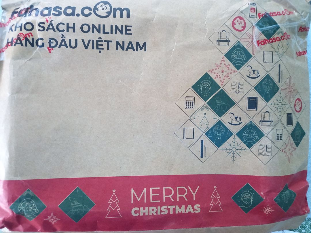 đặt T2, T4 đã có sách, giáng sinh gói hàng Fahasa rất dễ thương luôn