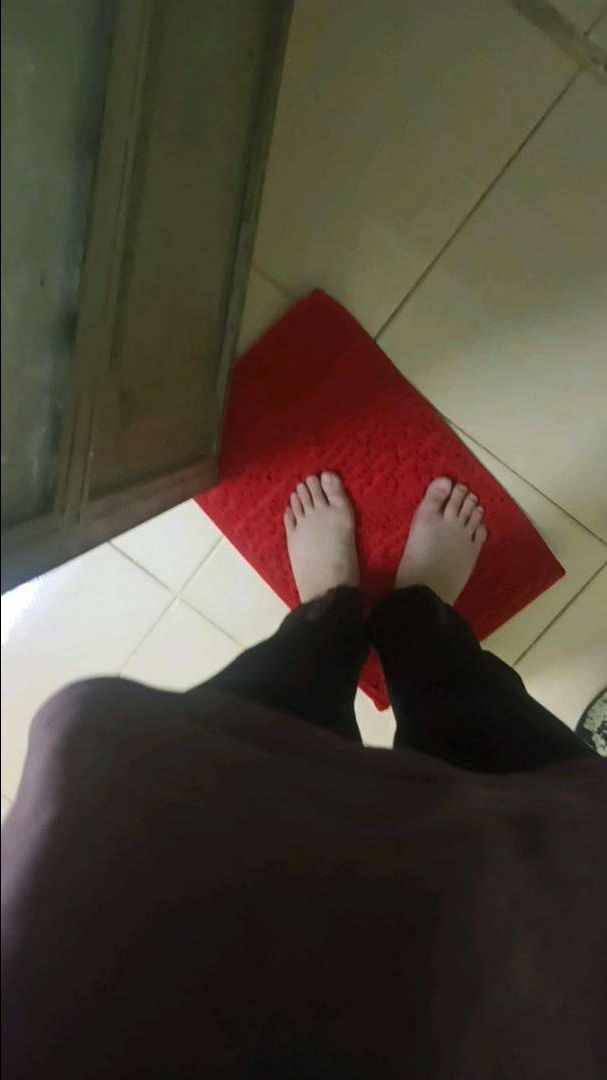 Giao hàng rất nhanh, đóng gói cẩn thận,vải mềm mịn, rất êm, săn được giá sale nên rất vui, thks shop, chúc shop buôn may bán đắt nhé ❤️