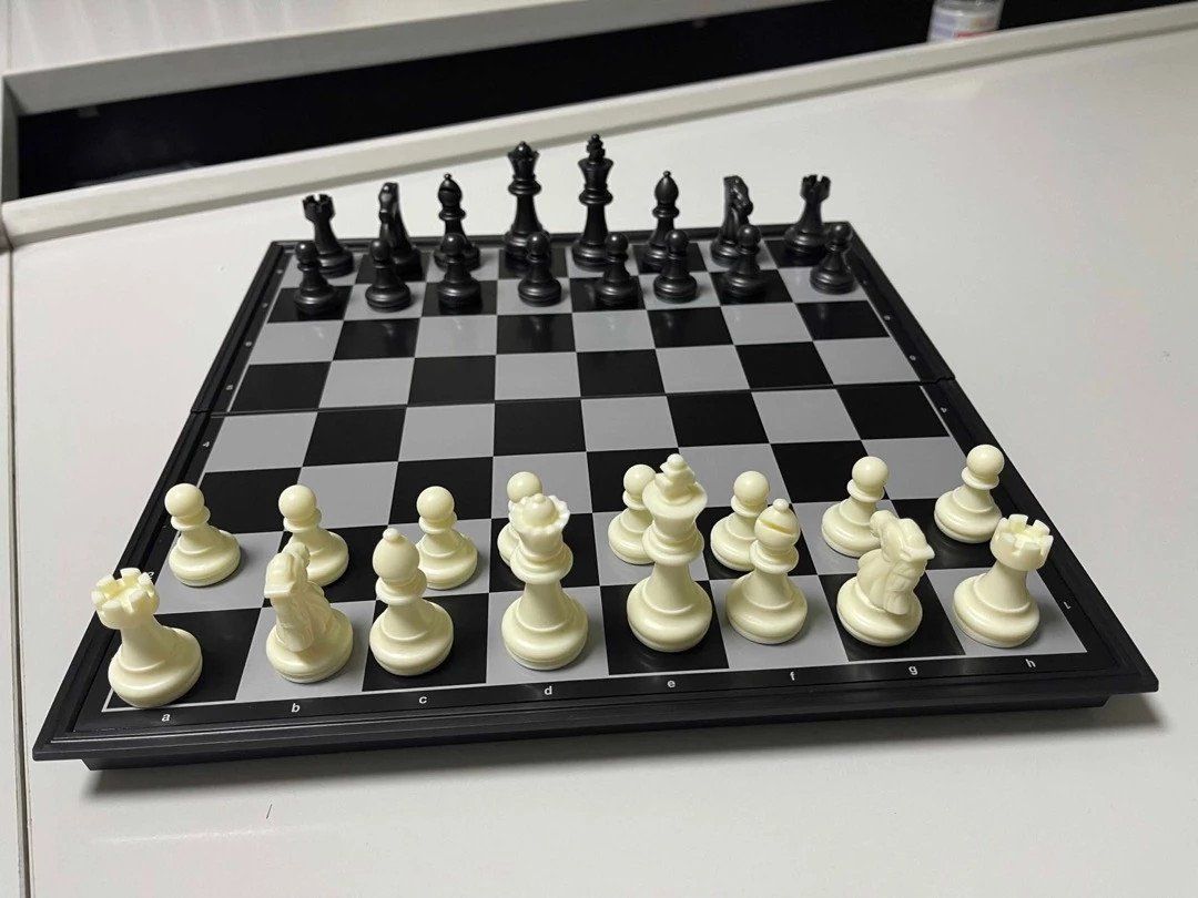 Lúc đâù đặt sợ shop giao loại mini nên nhắn trước cho shop , shop phản hồi nhiệt tình nên cũng rất yên tâm  . Chuyên là tại hôm trước mình mua của shop kia đặt loại 25*25 cm mà giao loại bỏ túi , nhắn tin shop ko rep luôn .
 Nên lần này phải qua bên này mua với giá cao hơn .Shop giao hàng nhanh trong ngày luôn. May quá shop giao đúng sản phẩm cho mình . Chất lượng đáng đồng tiền, hàng đẹp lắm nha shop