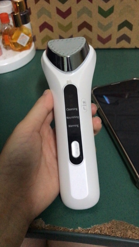 Uy tín lắm nha. Hàng đẹp, chất lượng, sài rất thích. Với giá tiền này mà mua được con máy okela phết ạ
Giao hàng nhanh nữa ❤️❤️❤️ 
Mình rất hài lòng về sản phẩm. Cảm ơn shop.