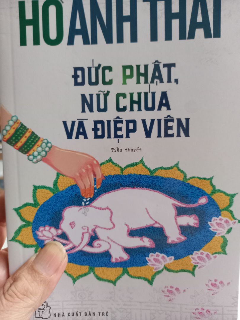 Đang đọc, thật ma mị.