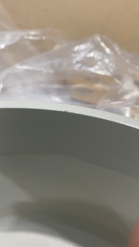 Đóng gói rất kỹ nhưng lại bị tróc ngay miệng nồi, đây là lỗi từ trước không phải do vận chuyển. Tôi muốn được đỏi lại sản phẩm khác. 
Tiki đã đổi lại cho tôi sản phẩm khác,hỗ trợ rất nhanh. Rất hài lòng về sản phẩm và dịch vụ hậu mãi của Tiki