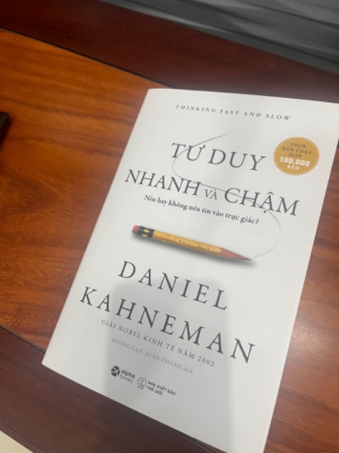 Giao nhanh hơn 1 ngày, đóng gói kỹ, sách đẹp,chất lượng, nội dung chưa đọc hết, nhưng cũng hơi trừu tượng.