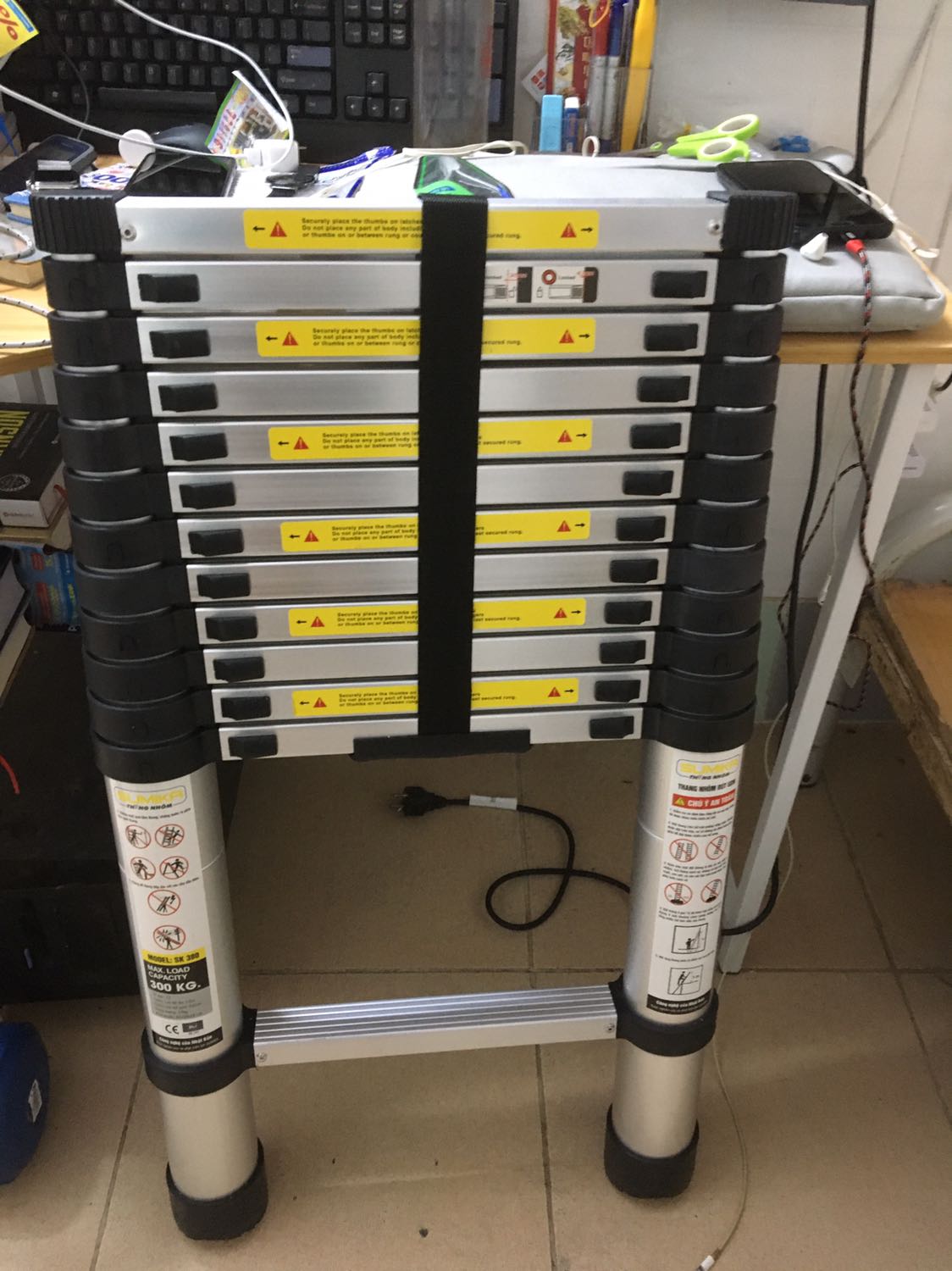 Bọc rách te tua. Nhưng may là sản phẩm ko sao. Tốt trong tầm giá.