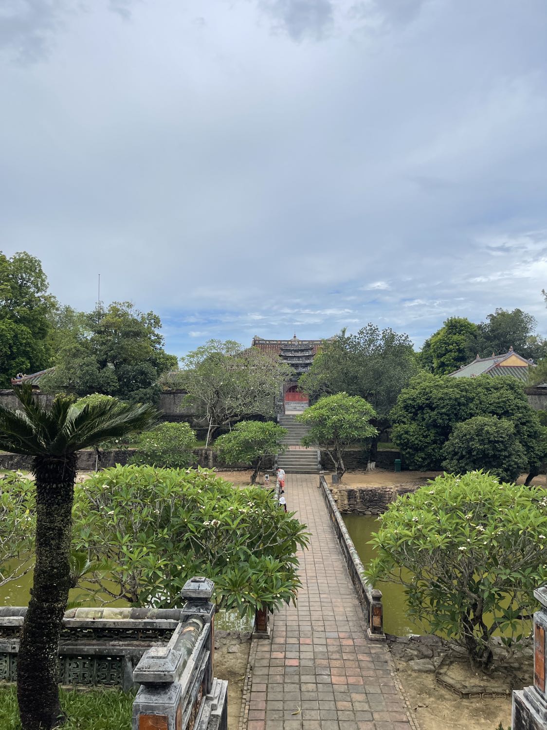 Giao hàng rất nhanh, đóng gói cẩn thận, kỹ càng, hàng chất lượng tốt, giá tương đối tốt, cảm ơn shop nhiều nha.