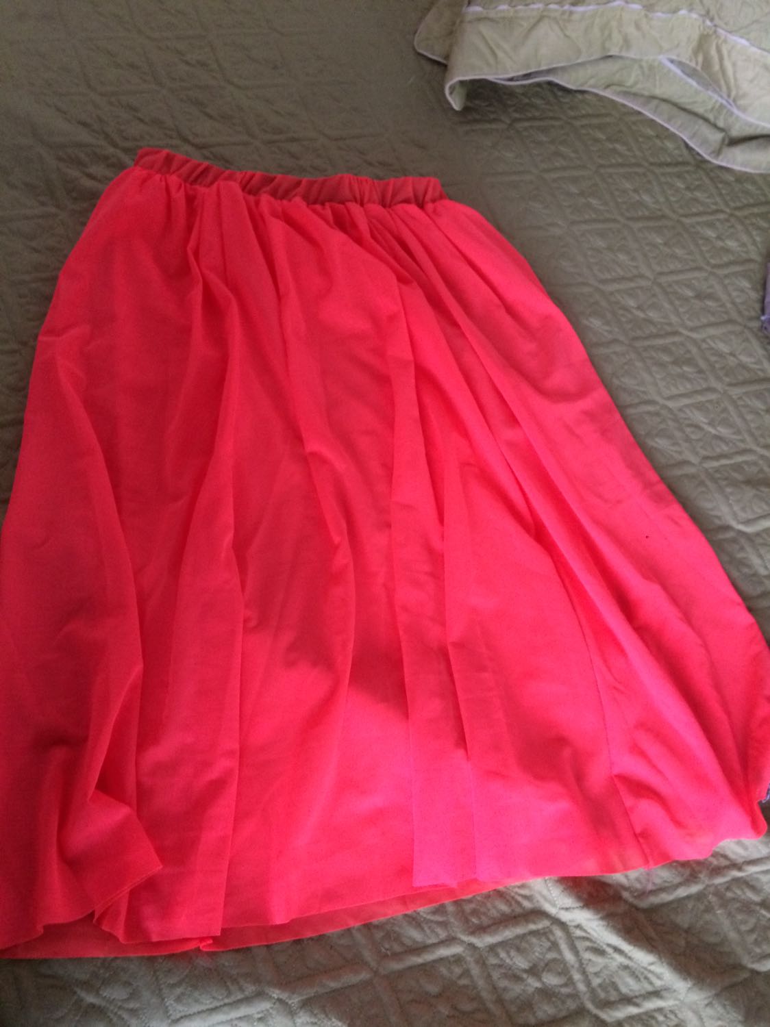 Thật là thất vọng mong Tiki xem xét lại hàng giao khác hoàn toàn so với hình ảnh đang bán. Khác gì mà khác 100/100 mong ko ai bị giống mình