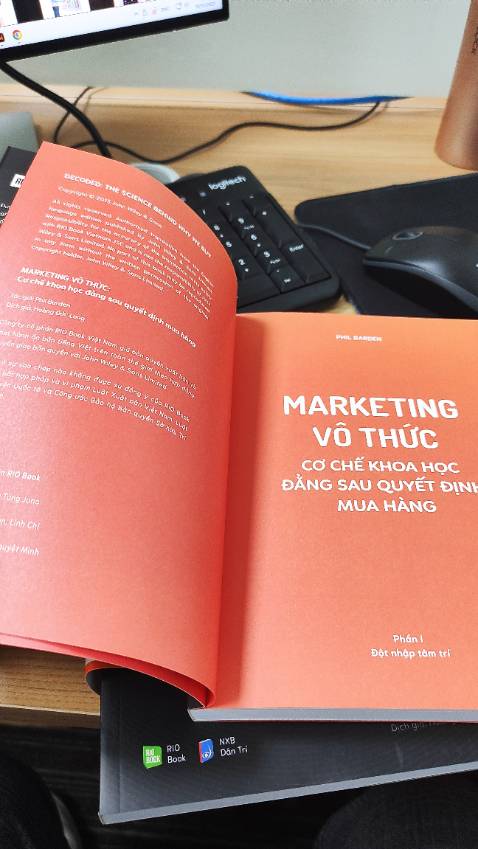 Thiết kế đẹp, chủ chu. Giao hàng nhanh trong điều kiện hoàn hảo. Hoàn toàn hài lòng ^^