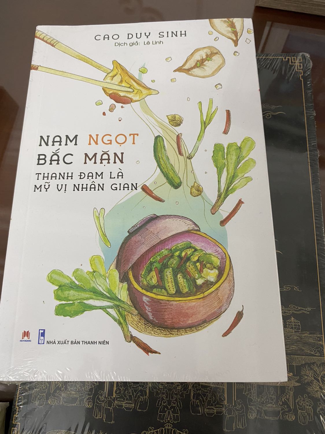 Sách đẹp mới lắm ạ! Nội dung hay, sinh động hấp dẫn, cho ta thấy nhiều nét đẹp văn hoá lắm ạ!