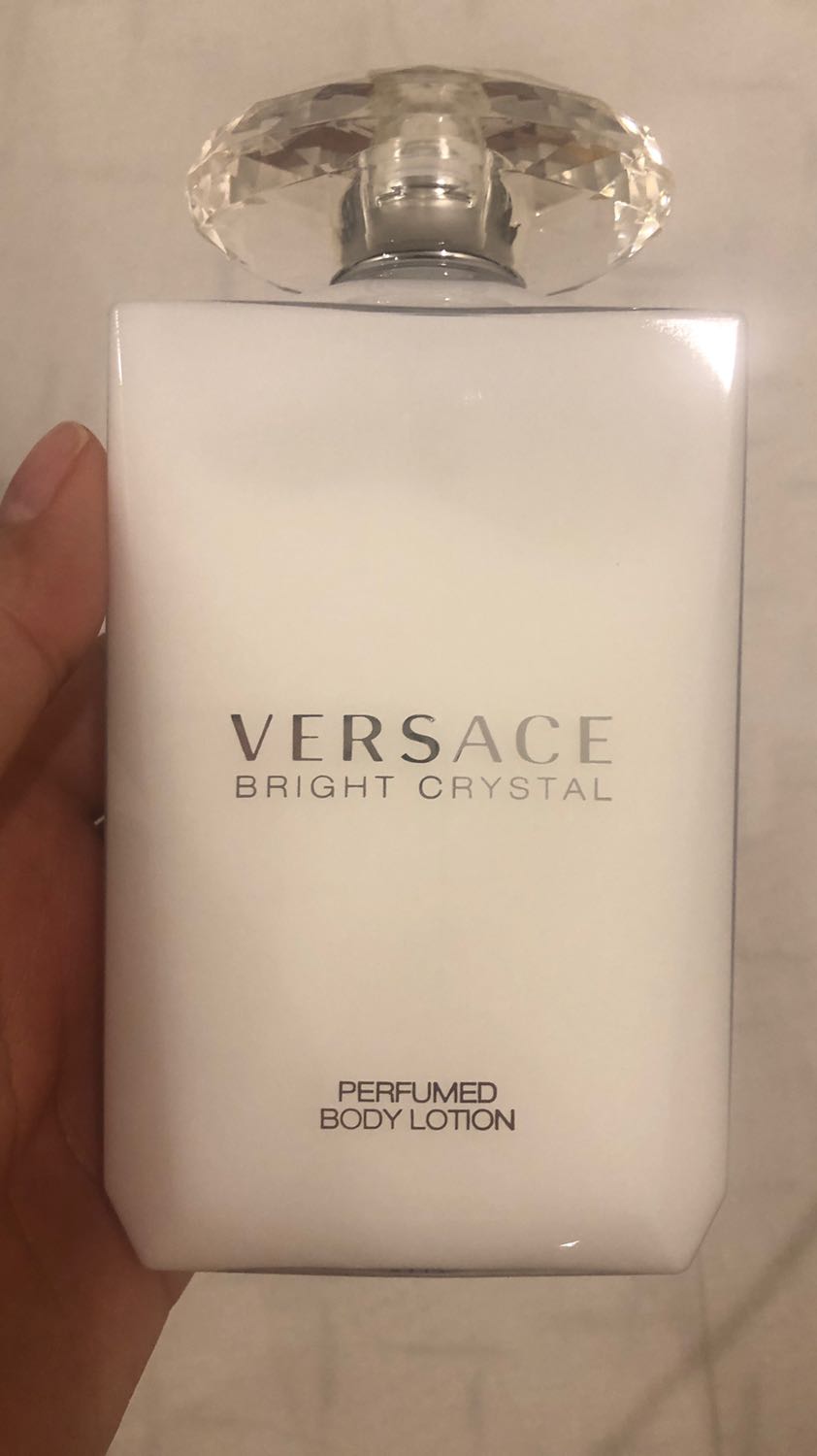 Không nên mua phí tiền. Mùi hương không giữ được lâu. Hàng nhái.