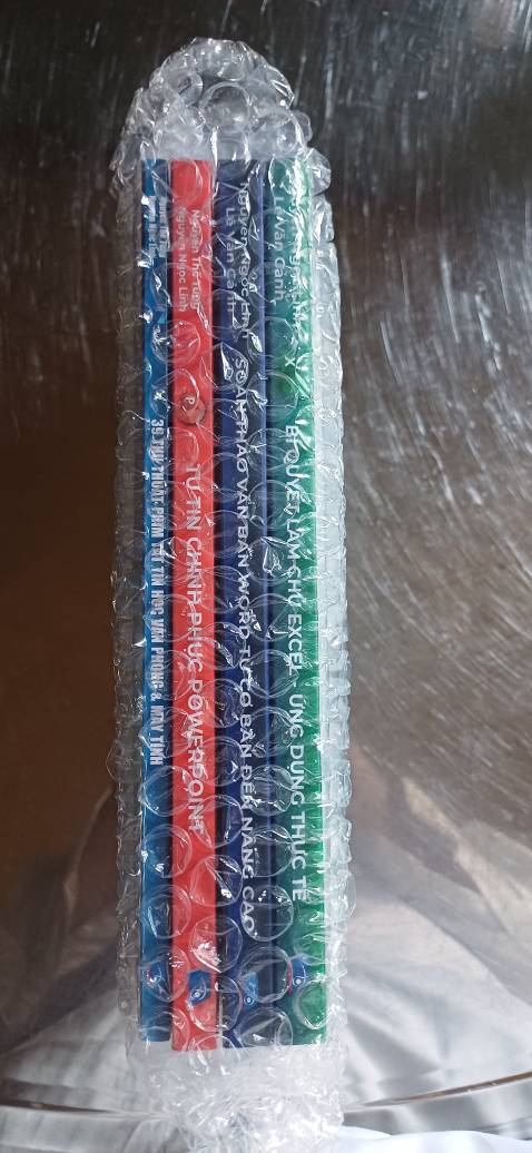 Đóng gói cẩn thận, sách mới như quảng cáo, chất lượng rất tốt