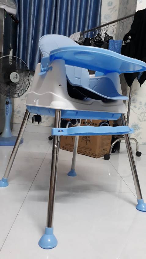 Không đúng thương hiệu, chất lượng sản phẩm rất rất tệ mức độ hoàn thiện rất rất kém, lỏng lẻo thiếu chắc chắn, sản phẩm không giống như hình ảnh và video trong thông tin về sản phẩm. Trước h luôn tin tưởng hàng hóa bsns trên tiki nhưng ko hiểu sao tiki lại để những sản phẩm kiểu treo đầu dê bán thịt *** này tồn tại. Khó tin dùng tiki trong những lần mua sắm tới. Yêu cầu trả hàng hoàn tiền.