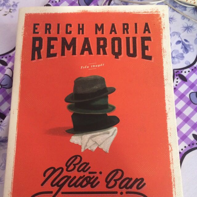 Sách của Ẻnich Maria Remarque mình đã đọc qua 3 cuốn và quyển nào cũng hay. Chuyện kể rất chân thực và sống động , còn về giao hàng thì đóng gói cẩn thận và có chống sốc. Vận chuyển đúng hẹn 🤩🤩🤩