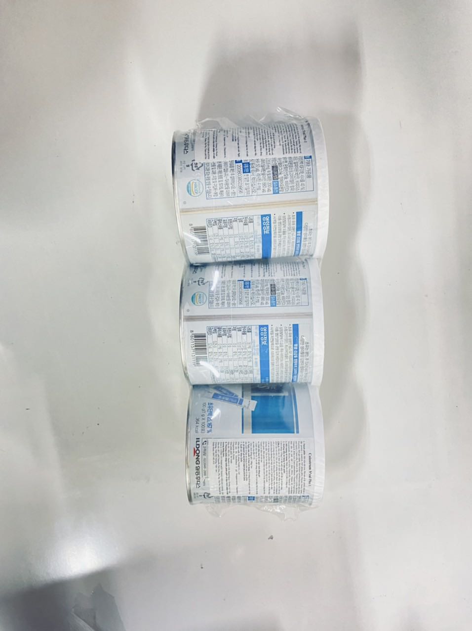 Shop đóng gói cẩn thận, giá rẻ,  mẫu mới. Con uống nên mình rất kỹ nhưng mua Tiki mình cực kỳ yên tâm về chất lượng.