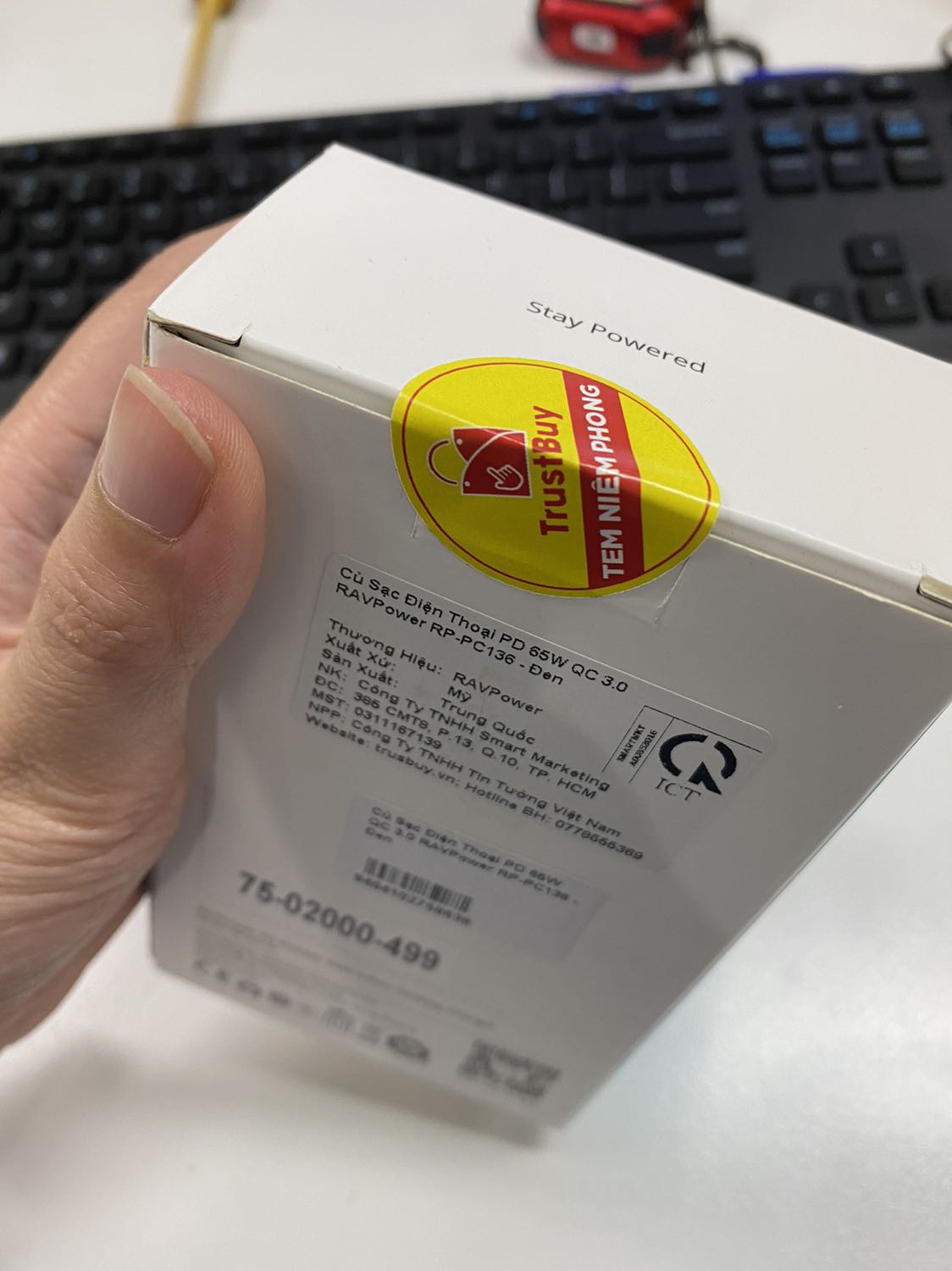 Sản phẩm niêm phong đầy đủ, sử dụng ổn định, sạc tương đối nhanh, dây cắm dài, tiện mang đi du lịch hoặc đi xa thì chỉ cần 1 ổ này là ok rồi! Tiki giao hàng nhanh!