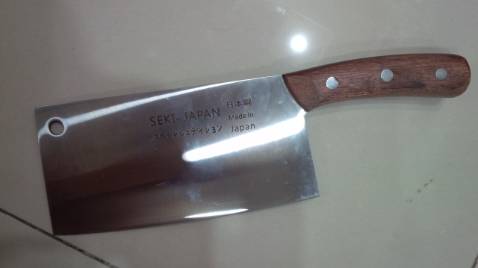 Dao không đúng như hình đăng bán.
Trọng lượng cũng không được 700g.
Treo đầu dê bán thịt ***. Bữa nhận hàng, tin tưởng Tiki không kiểm, rồi thêm bị covid nên không xem lại. Nay xem lại đơn khác hoàn toàn. Đã vậy còn bị mẻ lưỡi nữa (dù nhỏ thôi nhưng khó chấp nhận được).