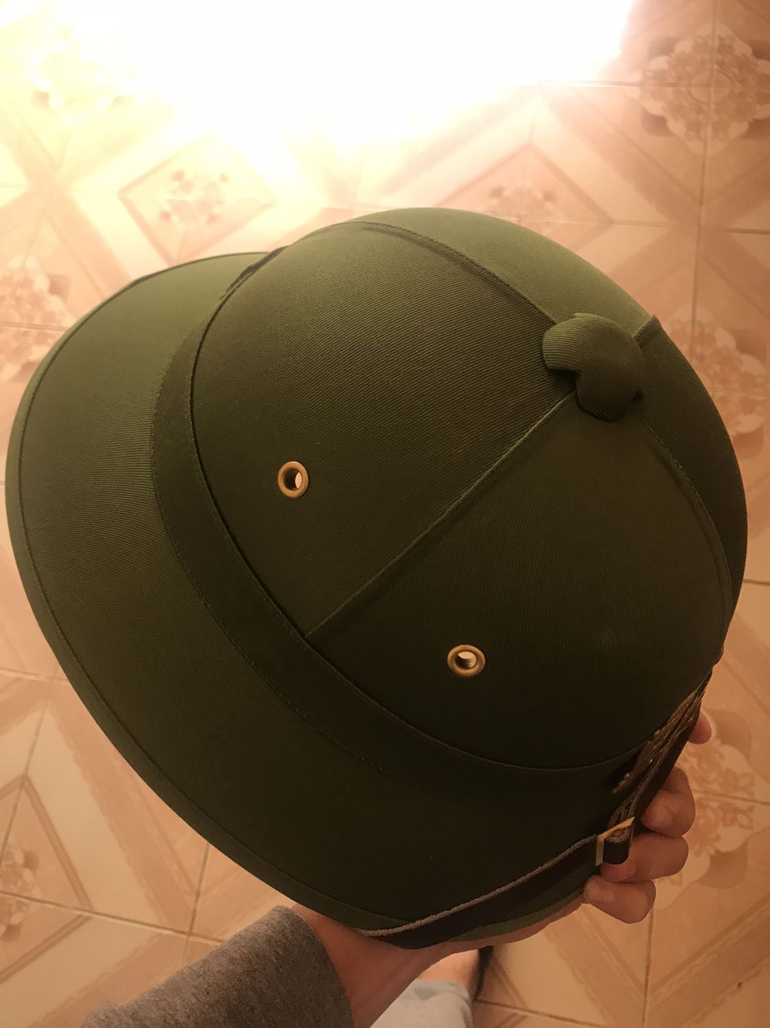 Nhận hàng cái là đứng lên luôn, khá là ok, có dịp ủng hộ thêm cho shop