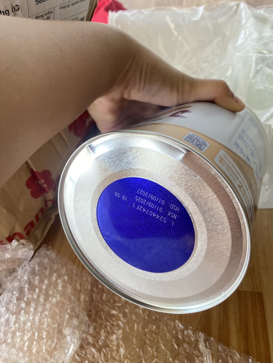 sữa k thơm như những sữa khác nhưng bé dị ứng uống ok. vị sữa béo dễ uống