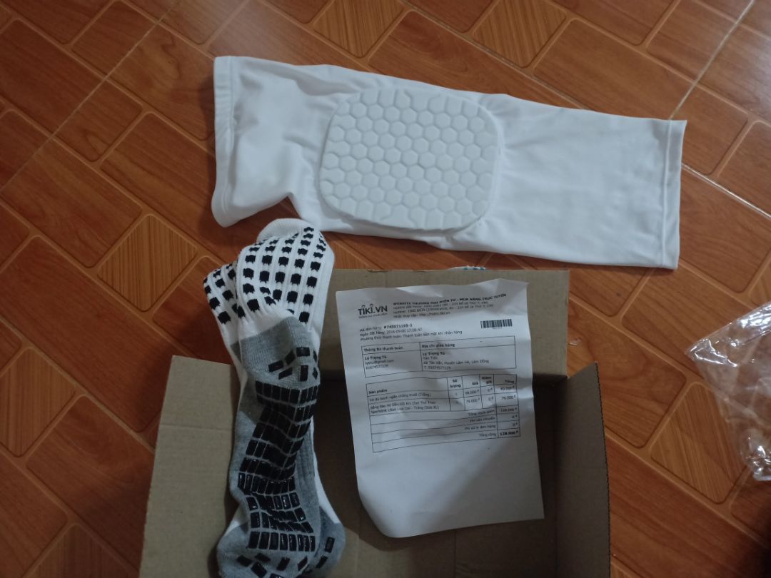 Mình đọc trên hỏi đáp thì thấy bảo giá 79k/ 1 cặp, nhưng khi nhận hàng chỉ có 1 chiếc, mong phản hồi từ shop