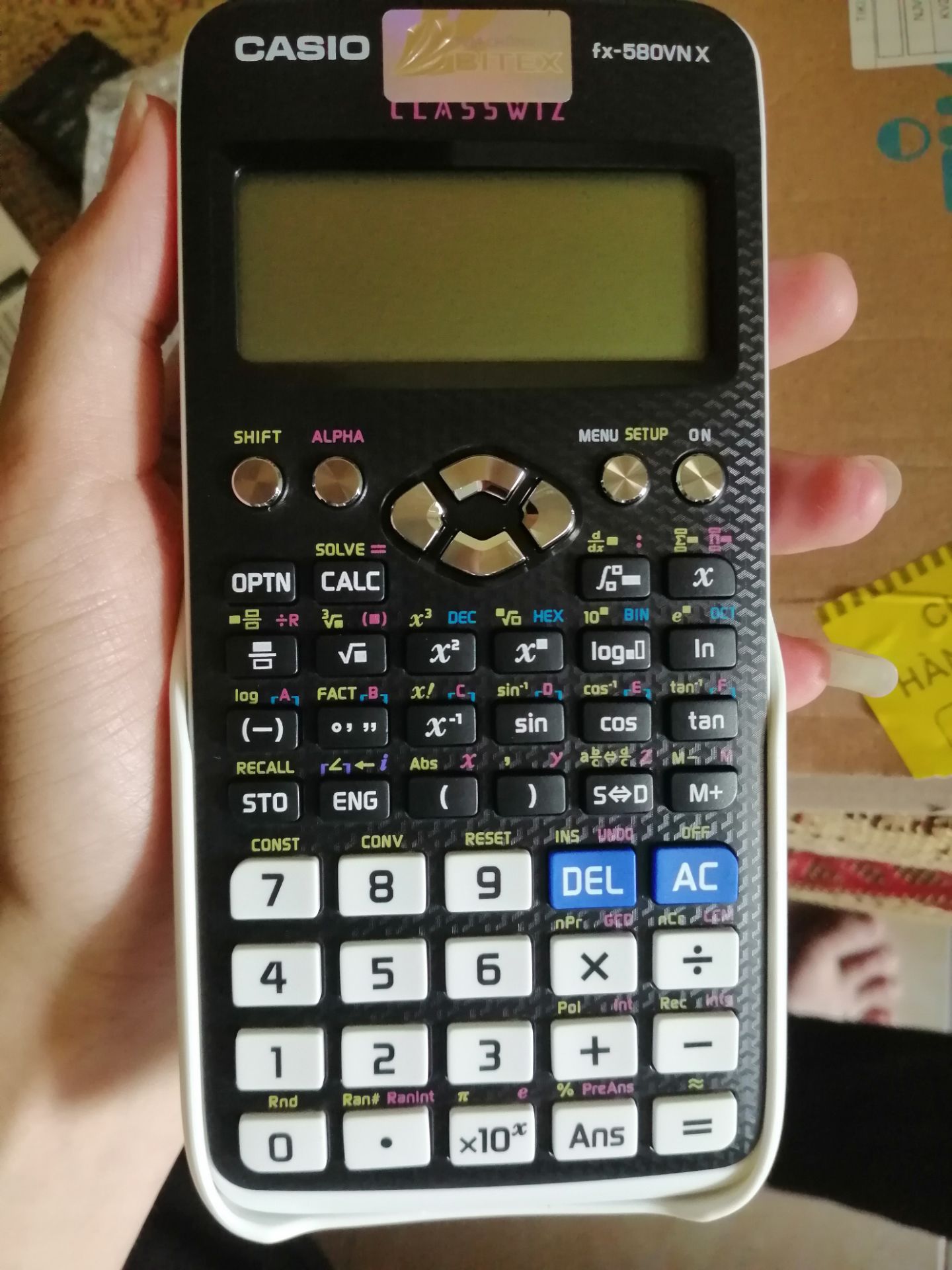 Chỉ tiếc là không mua được giá thấp nhất vì không kịp bấm mua nên mua với giá 500k cũng khá hời so với ở ngoài hiện giờ ở ngoài họ bán cũng trên dưới 600k giá trên tiki quá hợp lí. Vẫn kích hoạt đựoc bảo hành 7 năm trên app.
Tiki giao hàng nhanh thật mình mới đặt lúc sáng hôm qua nhưng trưa nay đã có hàng. Tiki giao hàng nhanh thực sự. TIKI SỐ MỘT.