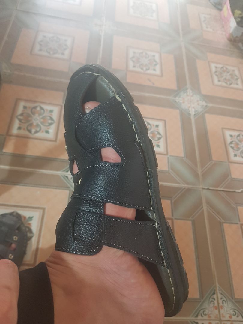 hàng đẹp, đi êm chân, có mỗi điểm - là đế hơi nặng nhưng đó ko phải vấn đề lớn :d hàng đẹp, đi êm chân, có mỗi điểm - là đế hơi nặng nhưng đó ko phải vấn đề lớn :d