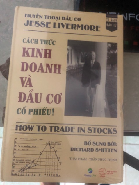 Sách kiểu phô tô giấy đẹp thui. Nói chung là ko đạt yêu cầu như sách gốc. Nội dung sách thì dịch lại nên ko có gì nói