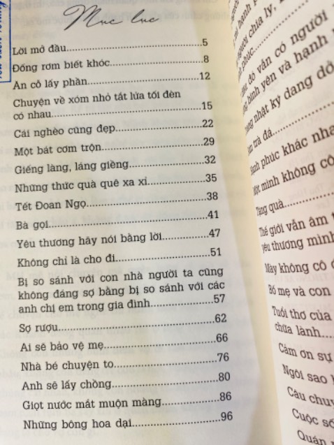 Truyện ngắn, tản văn 2-3 trang, dễ đọc