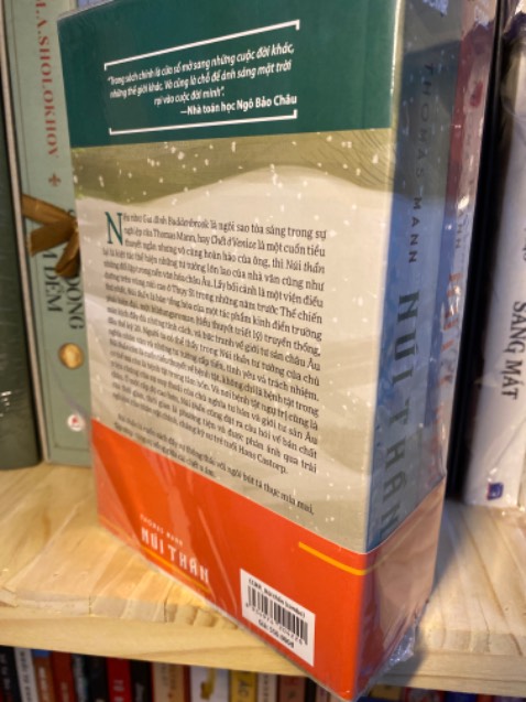Lần này mình rất hài lòng về sản phẩm,sản phẩm được đóng gói bằng bọc chống sốc nên không có bị hư hại gì cả.Lần này mình vô cùng vui và trải nghiệm cực kỳ tốt khi mua hàng lần này.Mong lần tiếp theo có mua một boxset nào đó, thì mình sẽ được đóng gói như thế này tiếp(mong Tiki sẽ tiếp thu ạ!).10 điểm cho lần mua này!