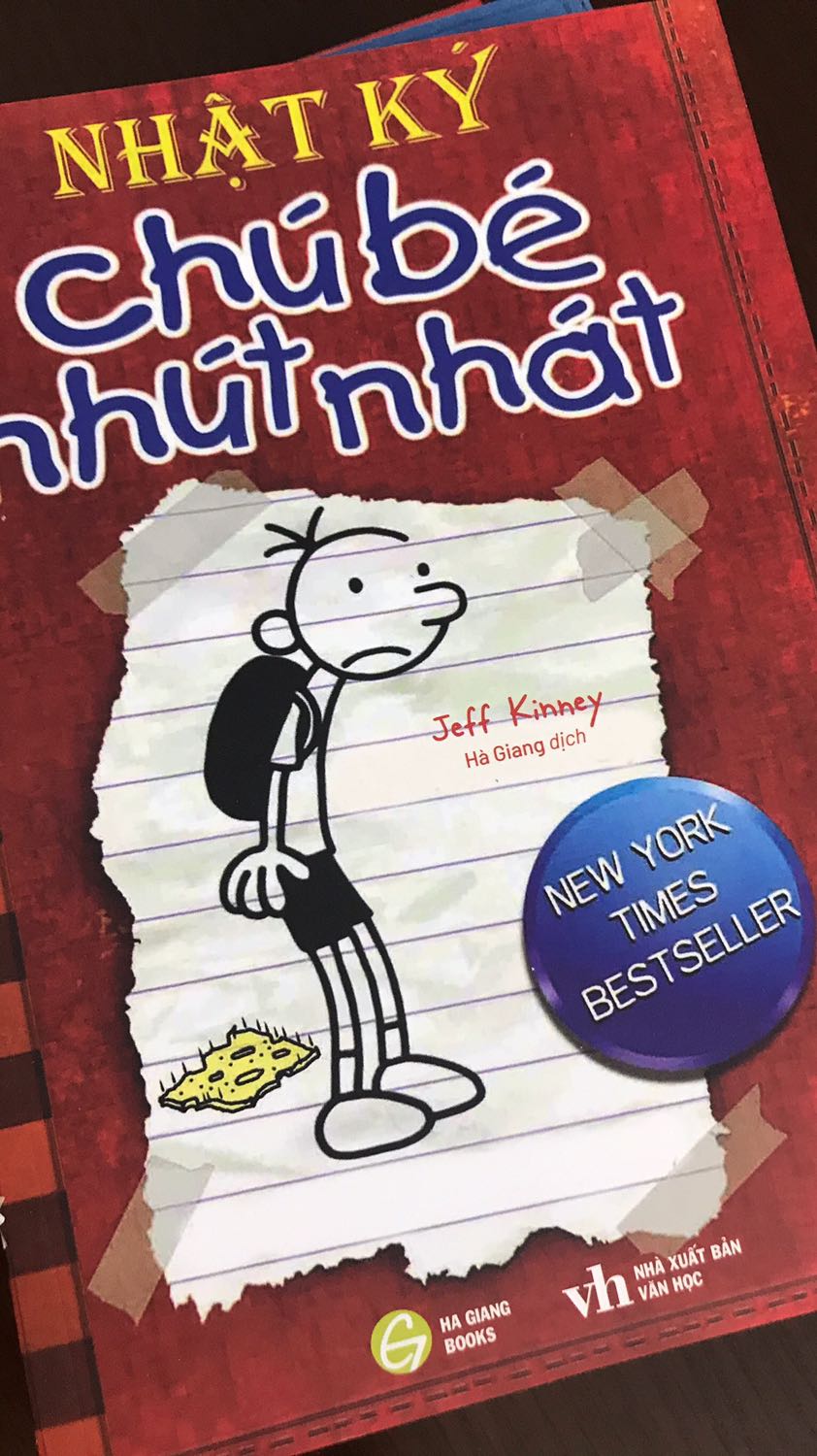 Sách hơi bẩn, gáy sách bẩn, dính băng keo, toàn là sách cũ đọc rồi