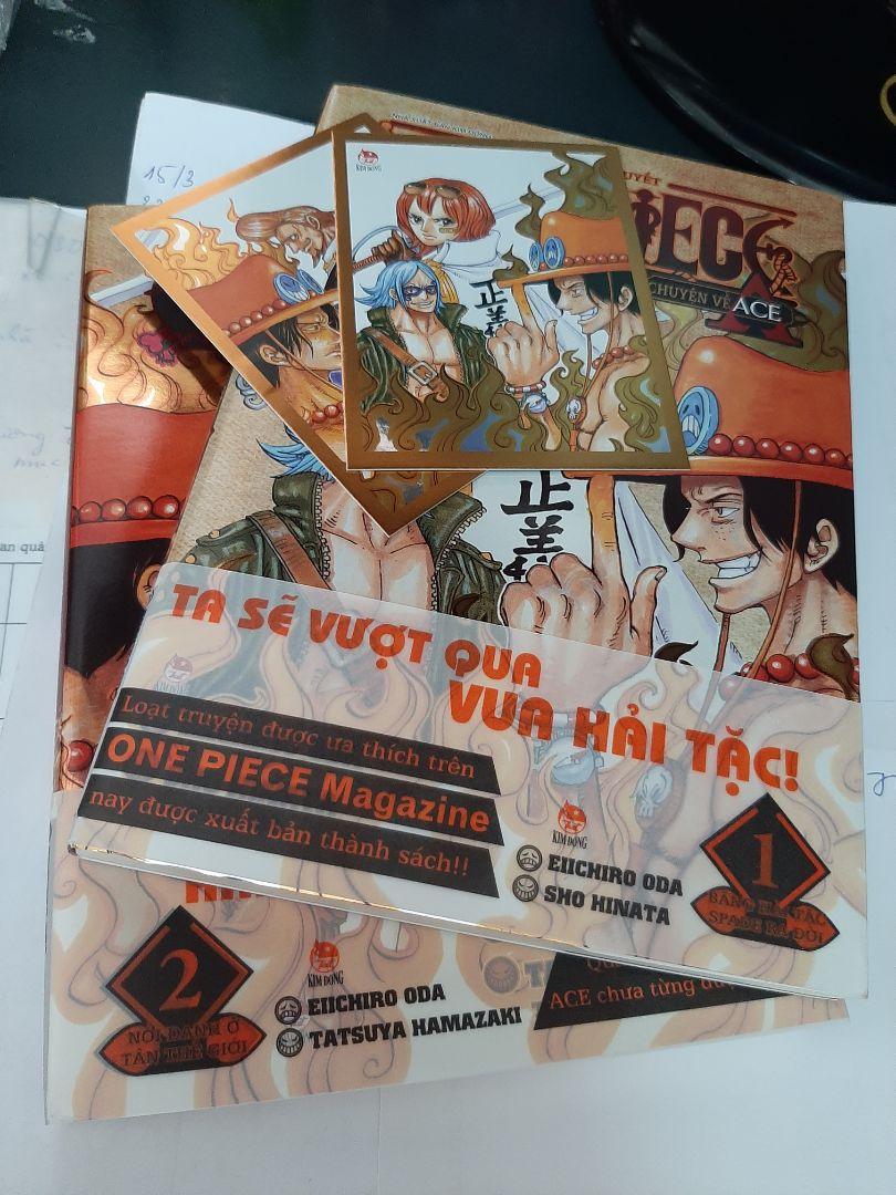 Nội dung chưa bàn đến vì mình chưa đọc
Nhưng, mình thích sách bọc BOOKCARE chứ k thích bọc màng co như này, đã trừ bcare của ngta thì phải bọc cho ngta chứ, thà rằng ghi chú sách k bọc bcare thì chẳng ai nói chi cả. :(