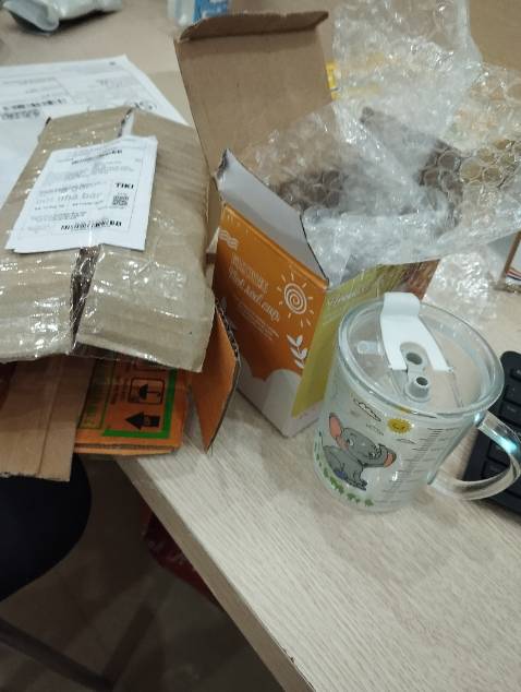 Hàng đẹp, cốc dày dặn. Cốc cute hy vọng kích thích bé nhà mình chịu uống sữa :)).shop giao hàng nhanh tiki giao đúng hẹn, đóng gói cẩn thân.