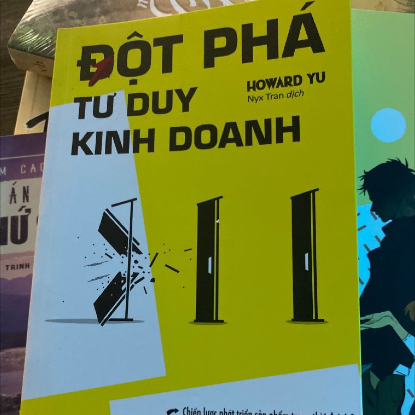 Tư duy trong tất cả lunhx vực đều rất tốt. Nhưng trong kd thì tốt hơn cả. Sách hay.