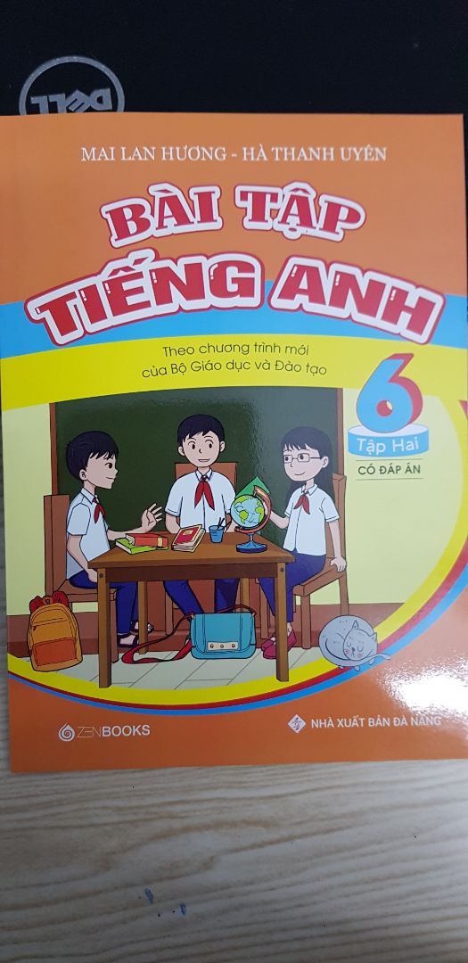 sách hay, rẻ, phù hợp, đẹp, giao hàng rất nhanh, chạy sales và freeship.