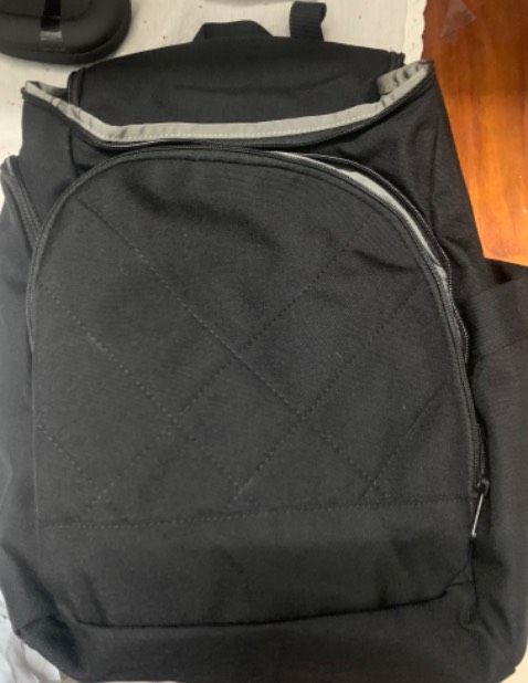 Ủng hộ hàng Việt Nam, chỉ có điều là balo hơi to so với mình, balo có mùi ẩm, shop nên thêm gói hút ẩm. Nếu có nhiều màu như màu pastel thì tuyệt vời.( vì mình không thích màu đen cho lắm) :(((