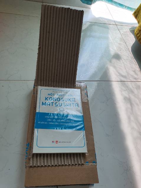 Giao nhanh trong vòng 1 ngày, shipper vui vẻ, đóng gói chắc chắn