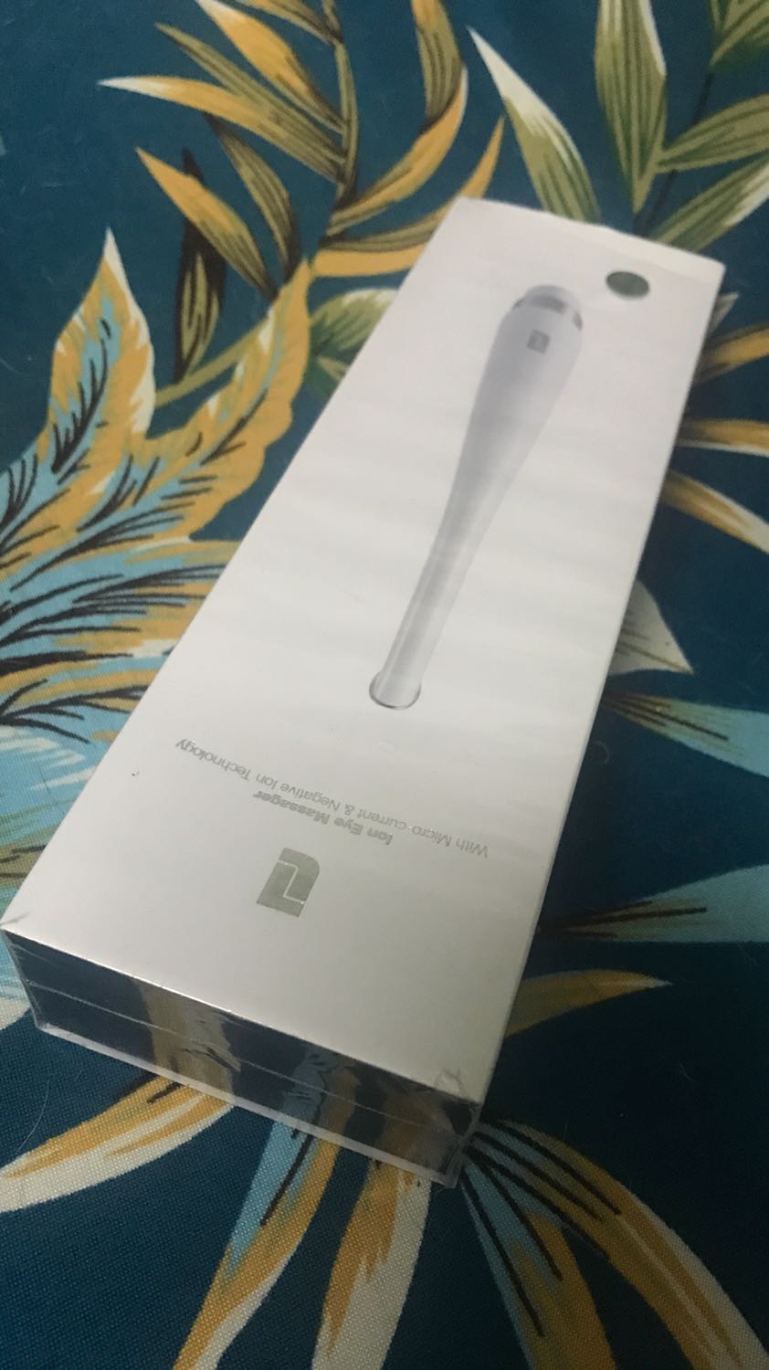 sản phẩm sử dụng tốt, mẫu mã đẹp sang trọng, bao vỏ hộp sản phẩm nhìn cũng rất cứng cáp chuyên nghiệp, nói chung là rất đáng tiền! sản phẩm sử dụng tốt, mẫu mã đẹp sang trọng, bao vỏ hộp sản phẩm nhìn cũng rất cứng cáp chuyên nghiệp, nói chung là rất đáng tiền!